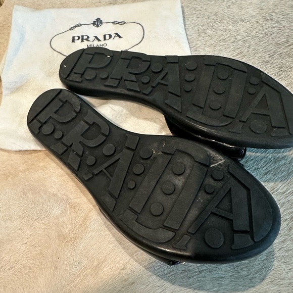 Prada black patent bow flat sandals 7.5 - Picture 5 of 11